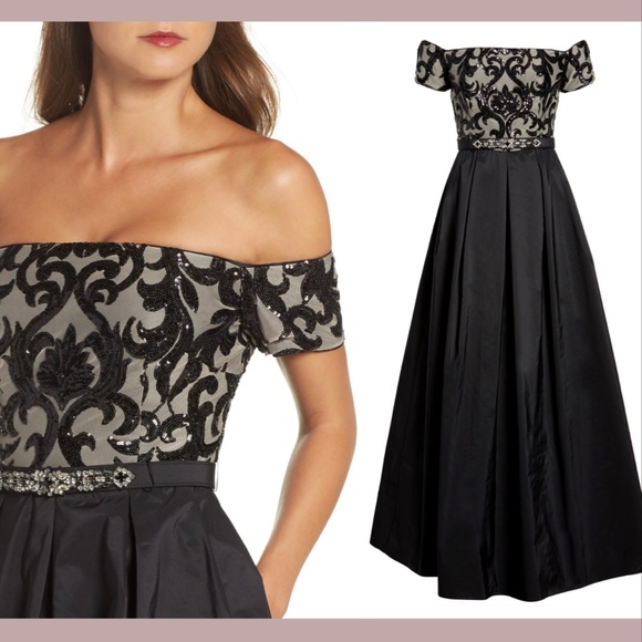 NWT $308 Vince Camuto [ 10 ] Embellished Off Shoulder Ballgown in‎ Black - Picture 2 of 12